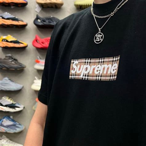 supreme x burberry logo tee